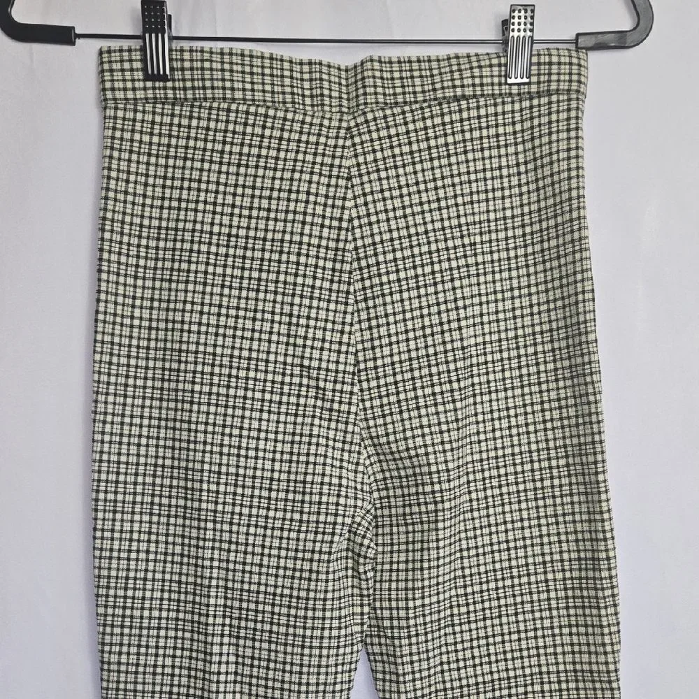 Zara Dark Green and Cream Checkered/Plaid Cropped Pants - Picture 9 of 15